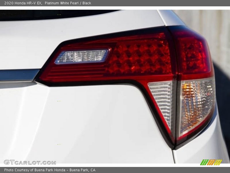 Platinum White Pearl / Black 2020 Honda HR-V EX