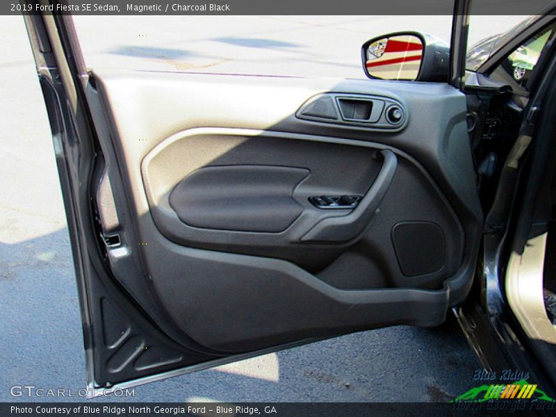 Magnetic / Charcoal Black 2019 Ford Fiesta SE Sedan