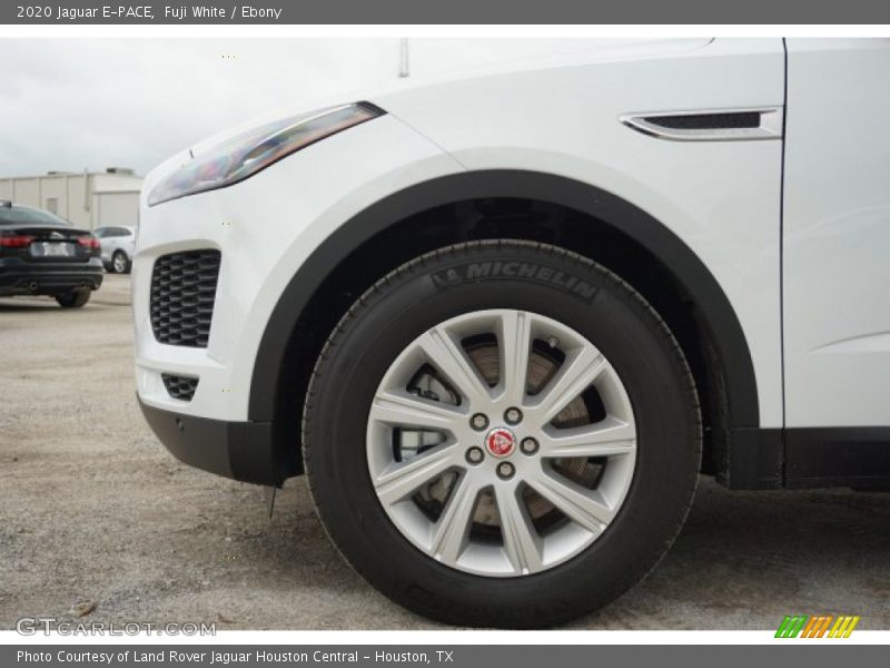 Fuji White / Ebony 2020 Jaguar E-PACE