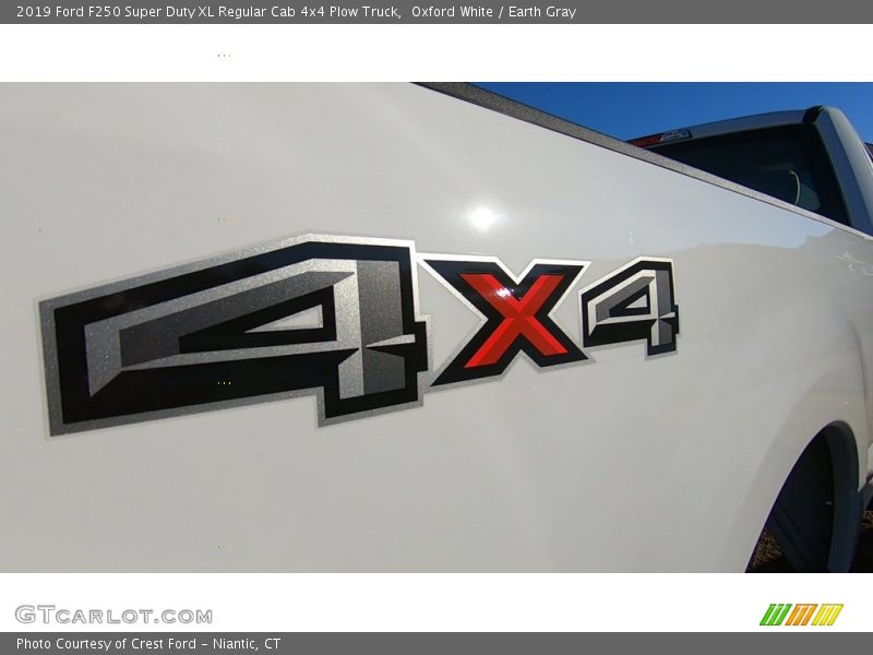 Oxford White / Earth Gray 2019 Ford F250 Super Duty XL Regular Cab 4x4 Plow Truck