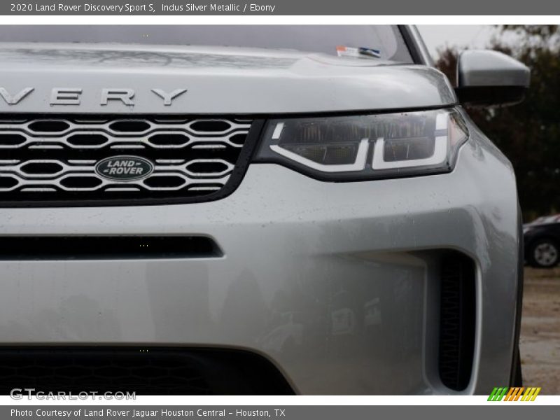 Indus Silver Metallic / Ebony 2020 Land Rover Discovery Sport S