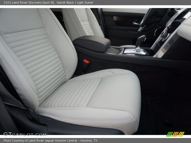 Narvik Black / Light Oyster 2020 Land Rover Discovery Sport SE