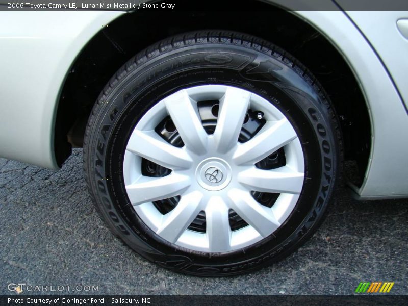 Lunar Mist Metallic / Stone Gray 2006 Toyota Camry LE