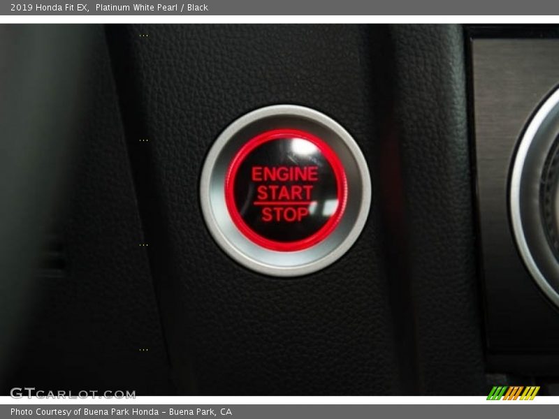 Platinum White Pearl / Black 2019 Honda Fit EX