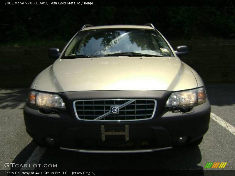 Ash Gold Metallic / Beige 2001 Volvo V70 XC AWD