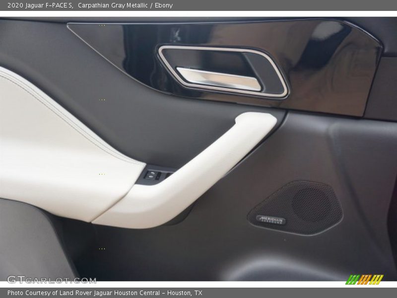 Carpathian Gray Metallic / Ebony 2020 Jaguar F-PACE S