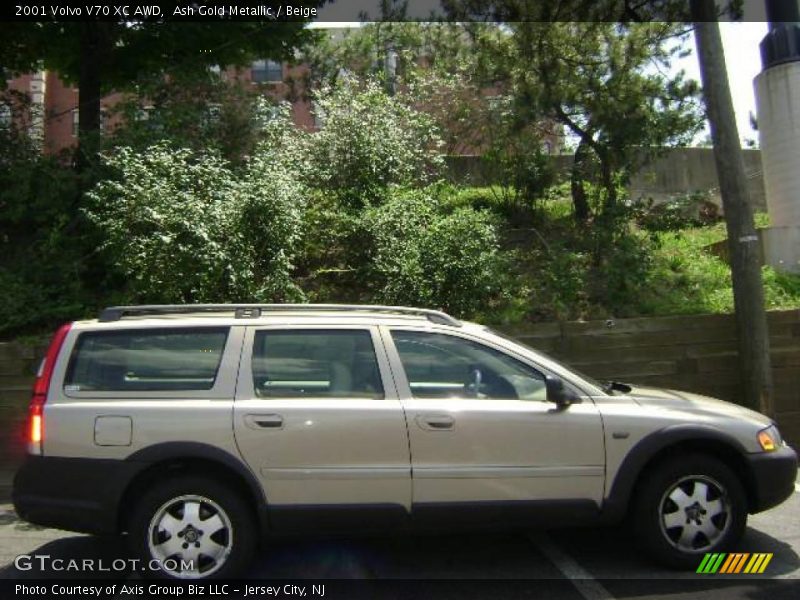 Ash Gold Metallic / Beige 2001 Volvo V70 XC AWD