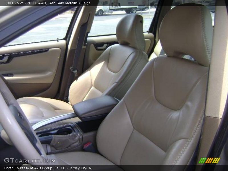 Ash Gold Metallic / Beige 2001 Volvo V70 XC AWD