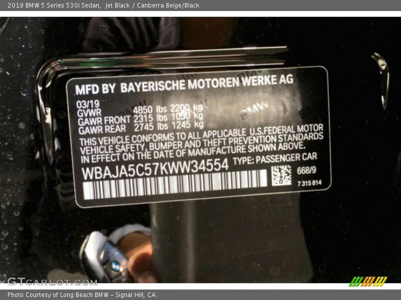 Jet Black / Canberra Beige/Black 2019 BMW 5 Series 530i Sedan