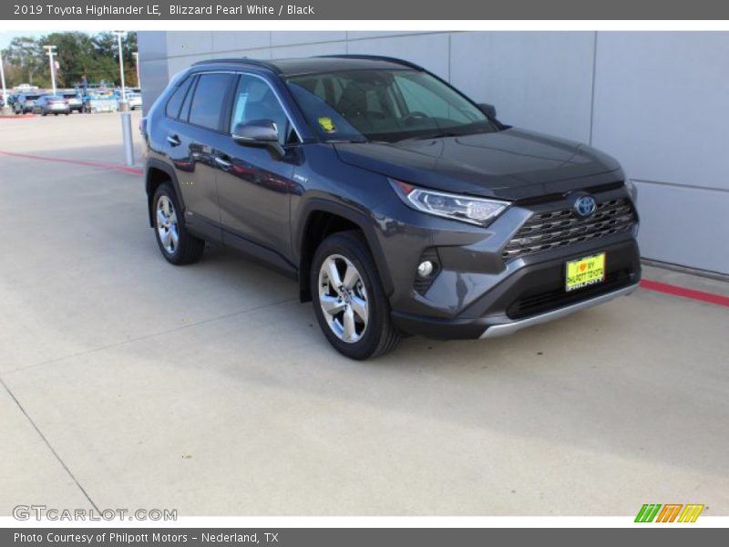 Blizzard Pearl White / Black 2019 Toyota Highlander LE