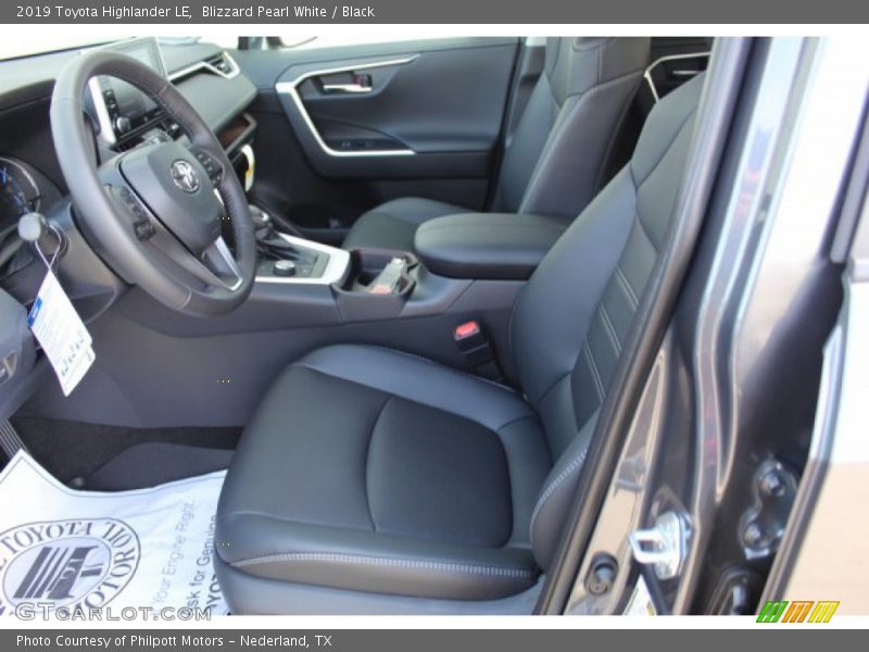 Blizzard Pearl White / Black 2019 Toyota Highlander LE