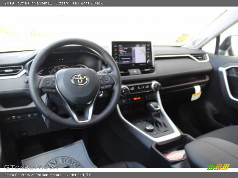 Blizzard Pearl White / Black 2019 Toyota Highlander LE