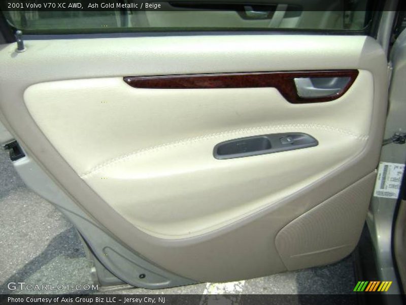 Ash Gold Metallic / Beige 2001 Volvo V70 XC AWD