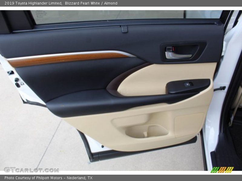 Blizzard Pearl White / Almond 2019 Toyota Highlander Limited