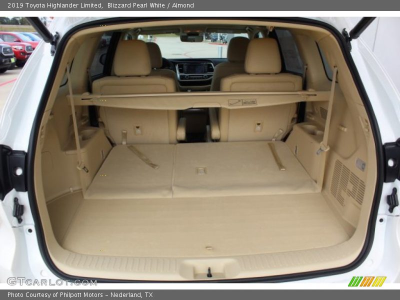 Blizzard Pearl White / Almond 2019 Toyota Highlander Limited