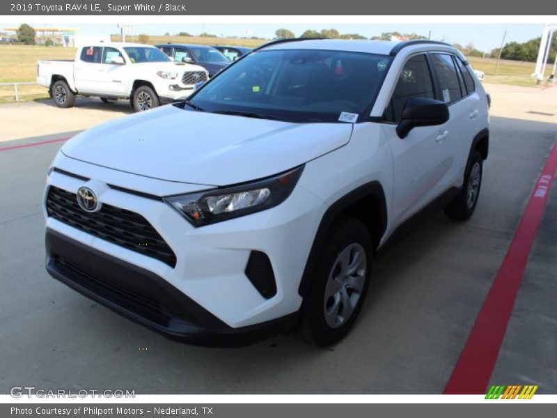 Super White / Black 2019 Toyota RAV4 LE