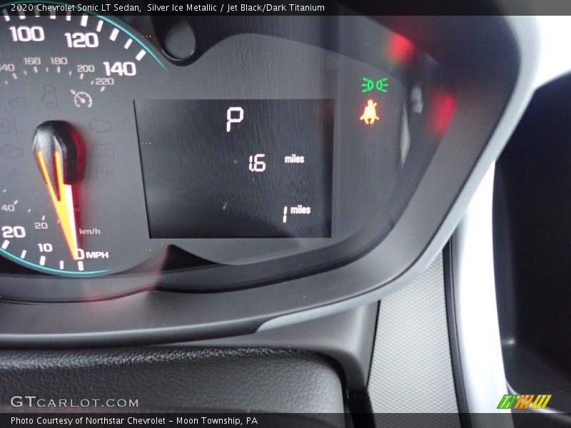 Silver Ice Metallic / Jet Black/Dark Titanium 2020 Chevrolet Sonic LT Sedan