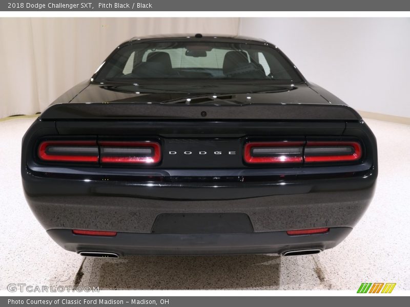 Pitch Black / Black 2018 Dodge Challenger SXT