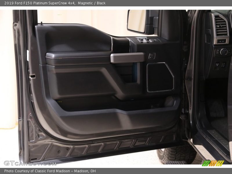 Magnetic / Black 2019 Ford F150 Platinum SuperCrew 4x4