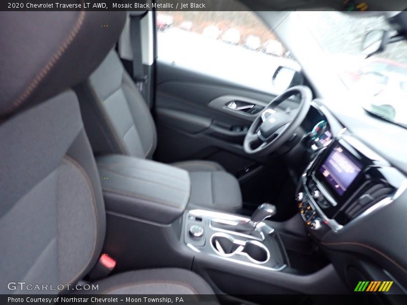 Mosaic Black Metallic / Jet Black 2020 Chevrolet Traverse LT AWD