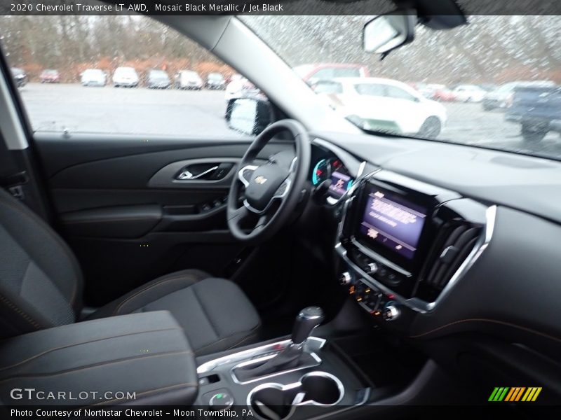 Mosaic Black Metallic / Jet Black 2020 Chevrolet Traverse LT AWD