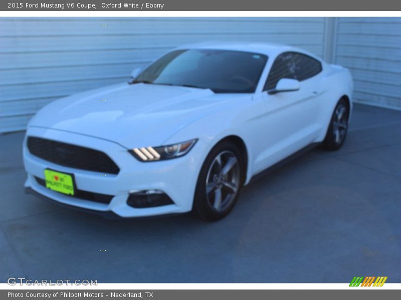 Oxford White / Ebony 2015 Ford Mustang V6 Coupe