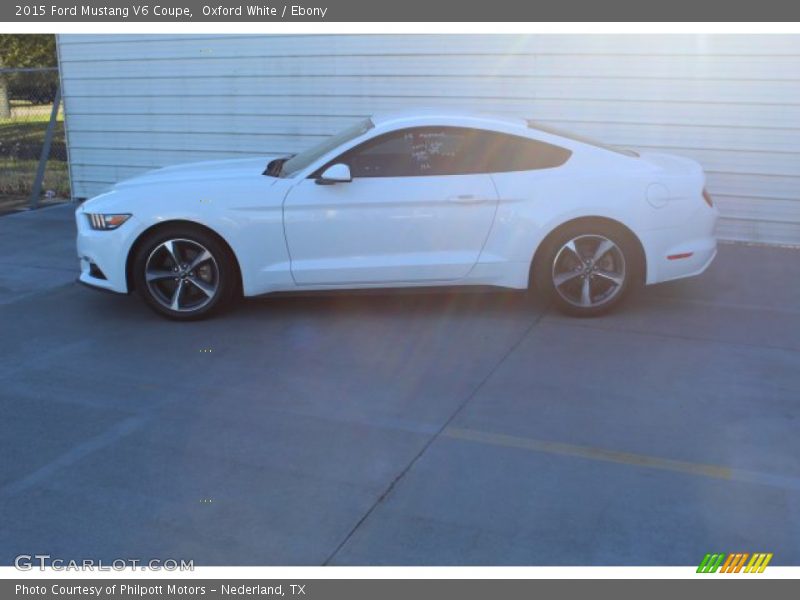 Oxford White / Ebony 2015 Ford Mustang V6 Coupe