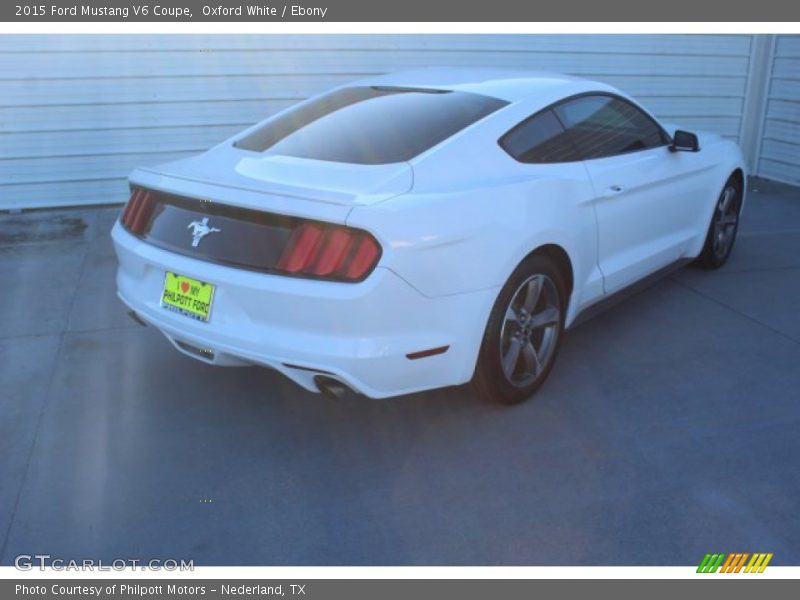 Oxford White / Ebony 2015 Ford Mustang V6 Coupe