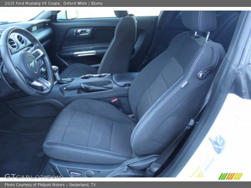 Oxford White / Ebony 2015 Ford Mustang V6 Coupe