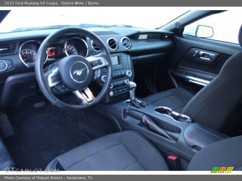 Oxford White / Ebony 2015 Ford Mustang V6 Coupe