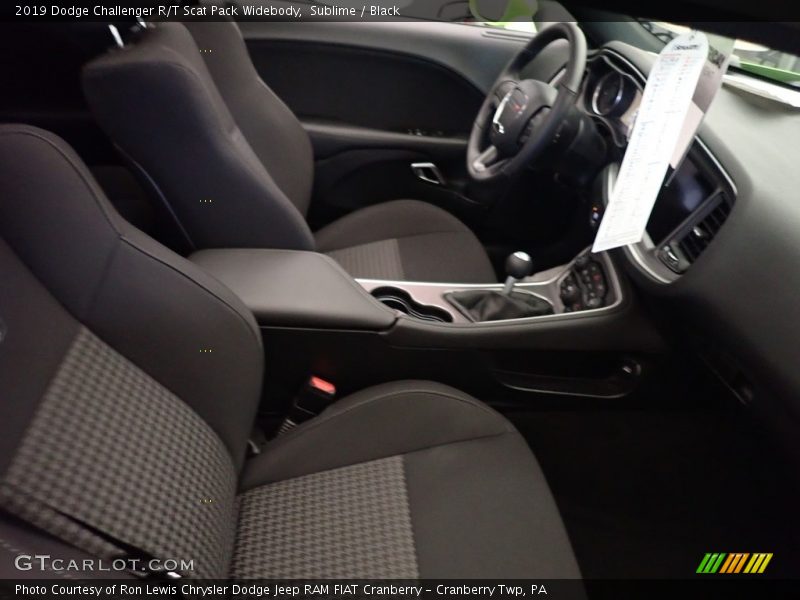 Sublime / Black 2019 Dodge Challenger R/T Scat Pack Widebody