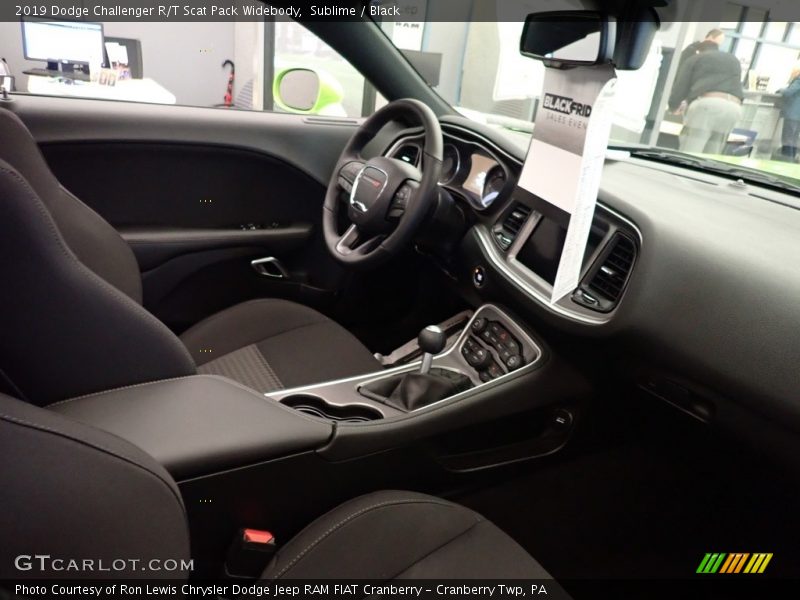 Sublime / Black 2019 Dodge Challenger R/T Scat Pack Widebody