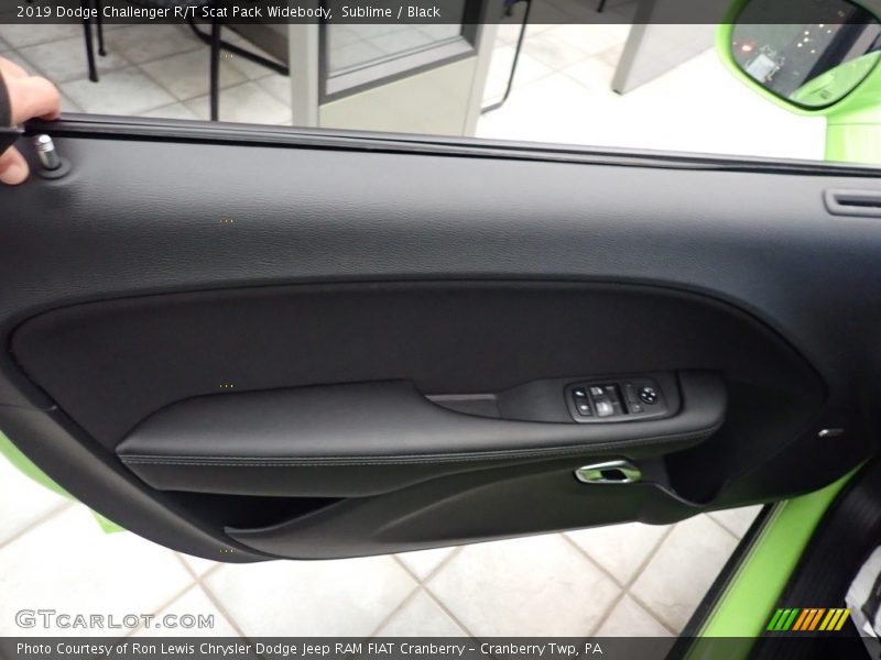 Sublime / Black 2019 Dodge Challenger R/T Scat Pack Widebody