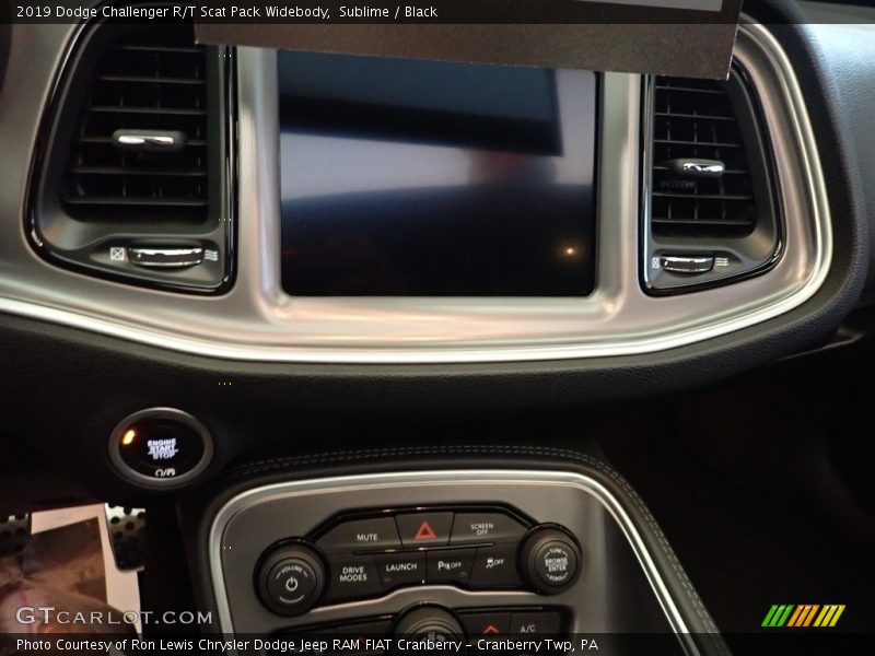 Sublime / Black 2019 Dodge Challenger R/T Scat Pack Widebody