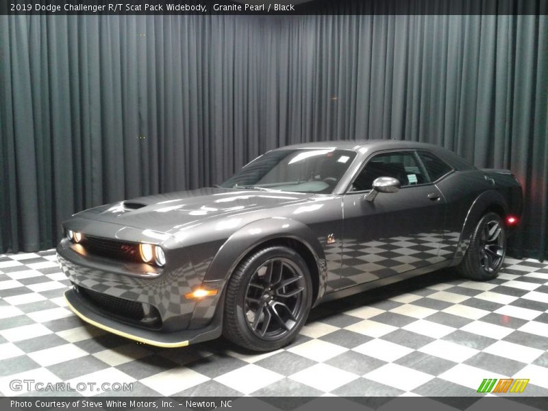 Granite Pearl / Black 2019 Dodge Challenger R/T Scat Pack Widebody