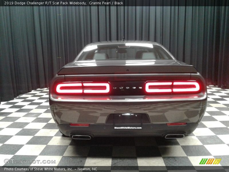 Granite Pearl / Black 2019 Dodge Challenger R/T Scat Pack Widebody