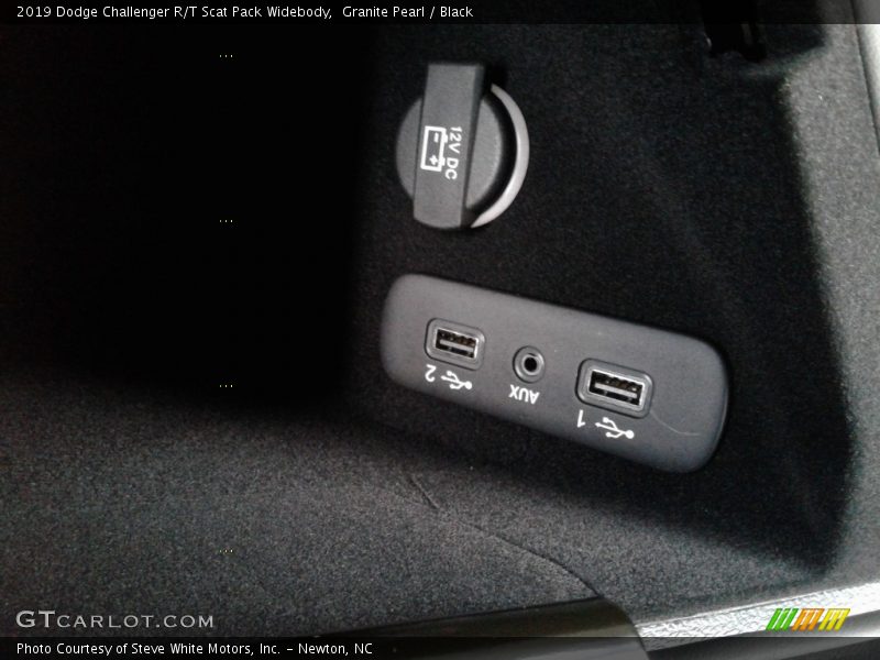 Granite Pearl / Black 2019 Dodge Challenger R/T Scat Pack Widebody