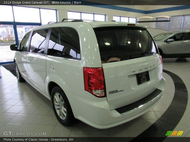 White Knuckle / Black 2019 Dodge Grand Caravan SXT