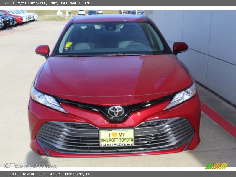 Ruby Flare Pearl / Black 2020 Toyota Camry XLE