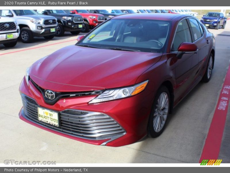 Ruby Flare Pearl / Black 2020 Toyota Camry XLE