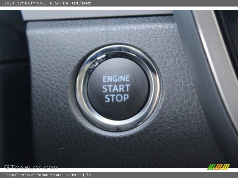 Ruby Flare Pearl / Black 2020 Toyota Camry XLE