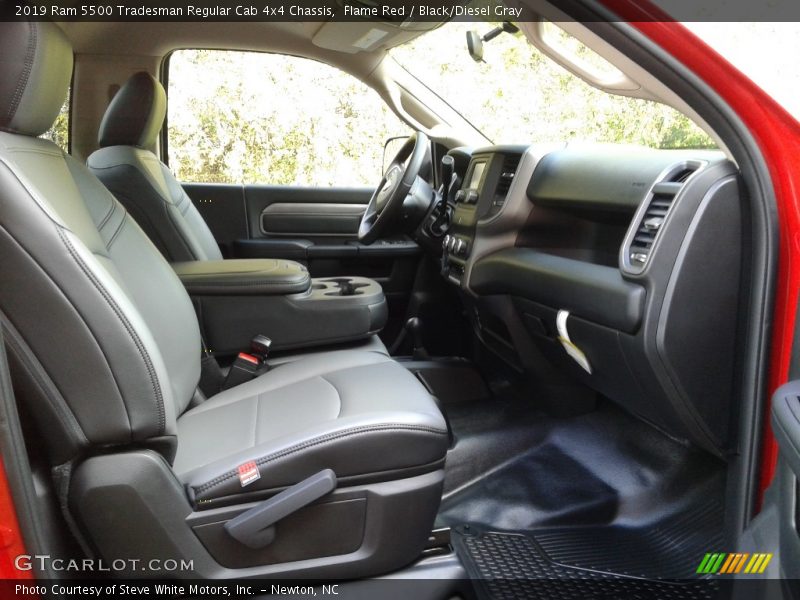 2019 5500 Tradesman Regular Cab 4x4 Chassis Black/Diesel Gray Interior