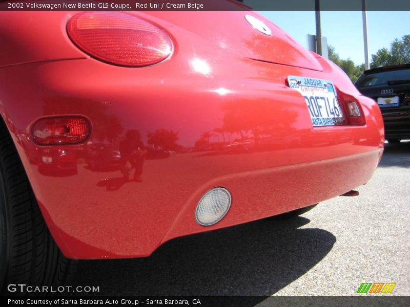 Red Uni / Cream Beige 2002 Volkswagen New Beetle GLS Coupe