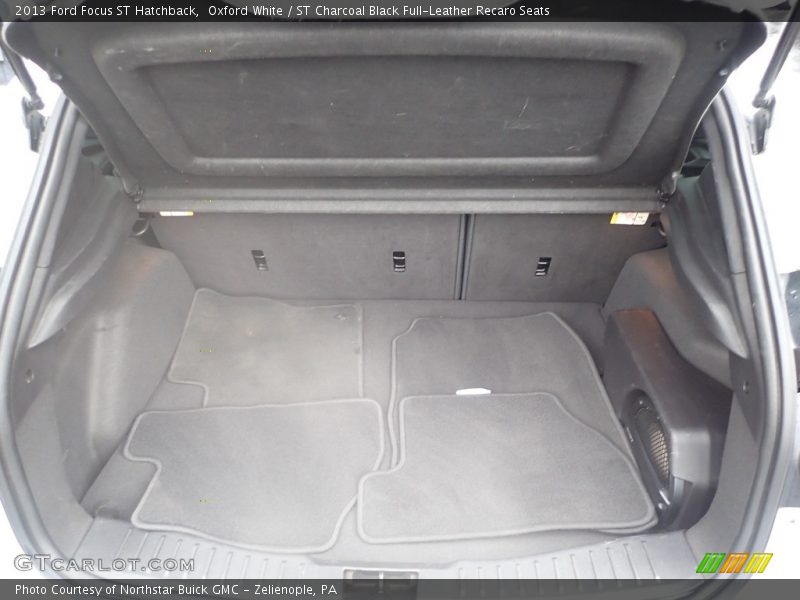 Oxford White / ST Charcoal Black Full-Leather Recaro Seats 2013 Ford Focus ST Hatchback