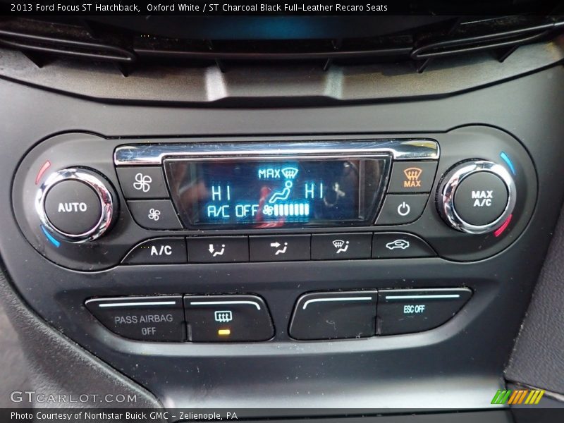 Oxford White / ST Charcoal Black Full-Leather Recaro Seats 2013 Ford Focus ST Hatchback