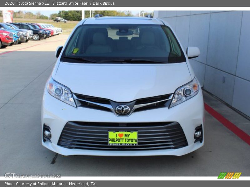 Blizzard White Pearl / Dark Bisque 2020 Toyota Sienna XLE