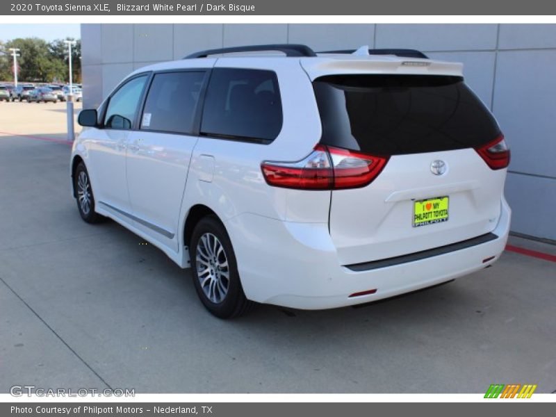 Blizzard White Pearl / Dark Bisque 2020 Toyota Sienna XLE