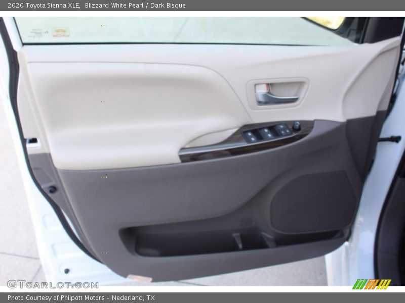 Blizzard White Pearl / Dark Bisque 2020 Toyota Sienna XLE