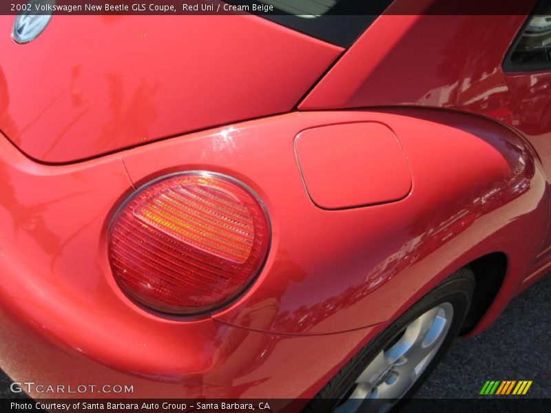 Red Uni / Cream Beige 2002 Volkswagen New Beetle GLS Coupe