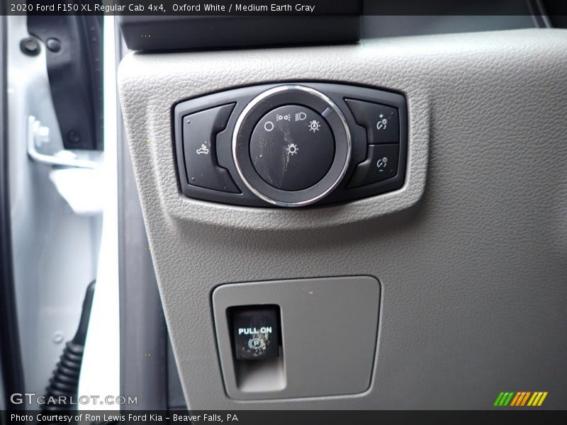 Oxford White / Medium Earth Gray 2020 Ford F150 XL Regular Cab 4x4